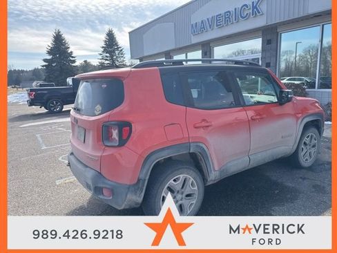 Used 2015 Jeep Renegade Trailhawk image 5