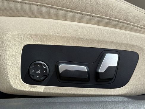 Used 2021 BMW 430i xDrive Coupe w/ Premium Package AWD/4WD image 16