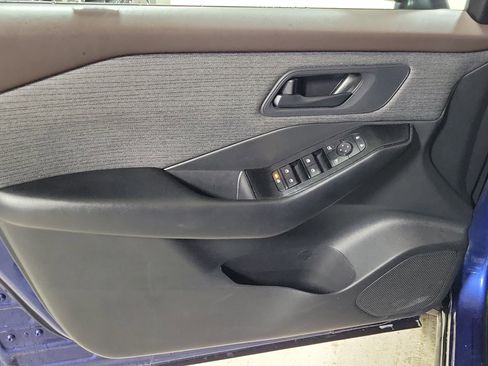 Used 2023 Nissan Rogue S image 19