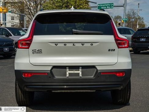 New 2026 Volvo XC40 B5 Plus w/ Climate Package AWD/4WD image 6