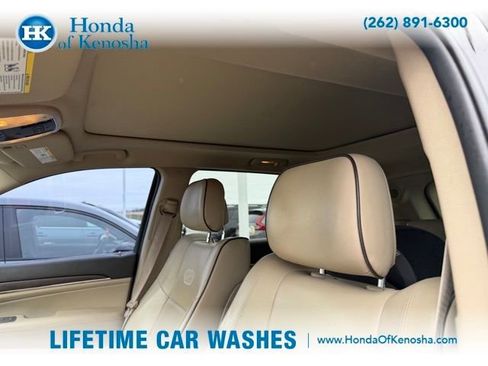 Used 2015 Jeep Grand Cherokee Overland image 4