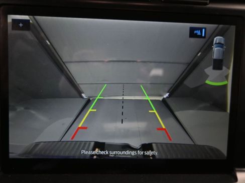 Certified 2022 Ford F150 XLT w/ Equipment Group 302A High image 18