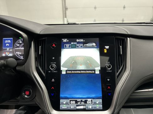 Certified 2025 Subaru Outback Onyx Edition image 32