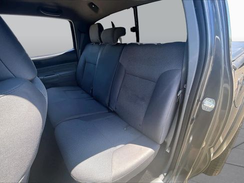 Used 2013 Toyota Tacoma PreRunner w/ TRD Sport Pkg RWD image 20