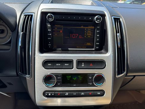 Used 2010 Ford Edge Limited image 21