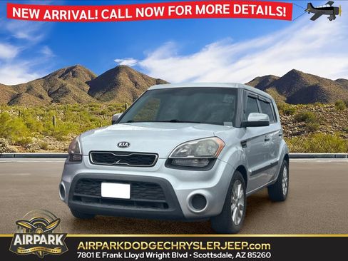 Used 2013 Kia Soul + w/ Audio Pkg FWD image 1