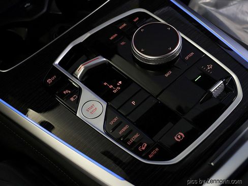 New 2026 BMW X5 xDrive50e w/ M Sport Package image 27