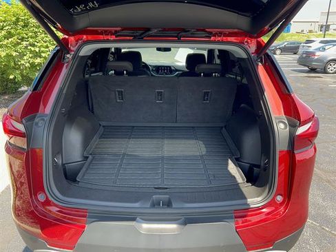 Used 2021 Chevrolet Blazer LT FWD image 17