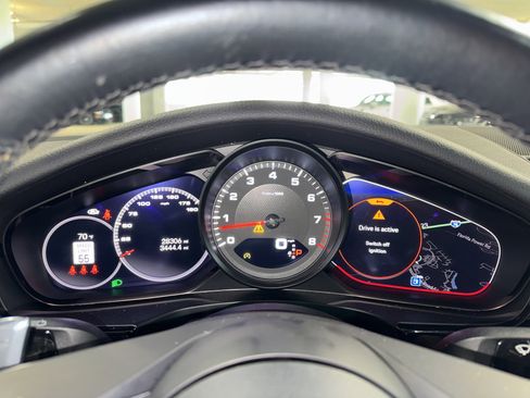 Used 2023 Porsche Panamera RWD image 25