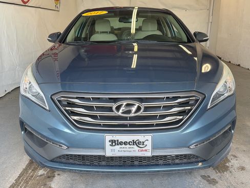 Used 2017 Hyundai Sonata Sport FWD image 3