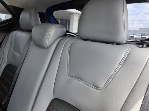 Used 2022 Nissan Kicks SR w/ Premium Package FWD image 27