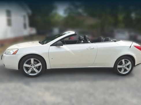 Used 2008 Pontiac G6 GT FWD image 32