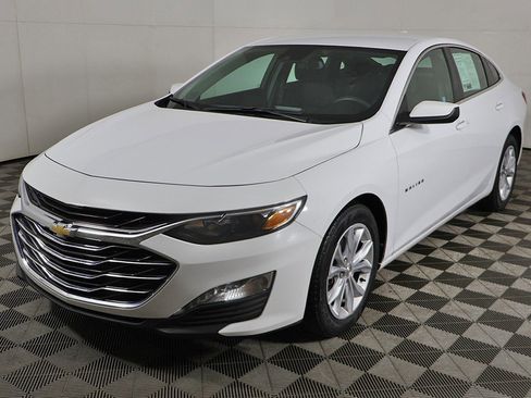 Used 2024 Chevrolet Malibu LT image 6
