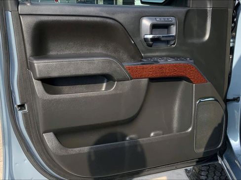 Used 2016 GMC Sierra 1500 SLT w/ SLT Preferred Package image 42