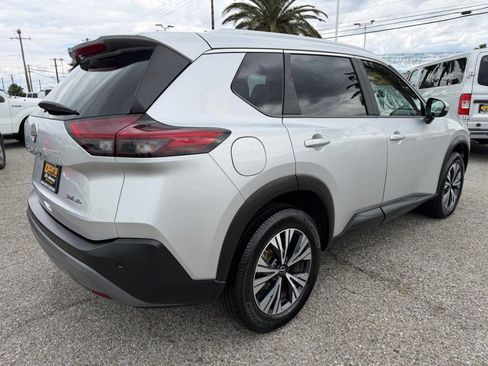 Used 2023 Nissan Rogue SV w/ SV Premium B Package AWD/4WD image 6