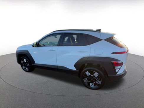 Used 2025 Hyundai Kona SEL image 10