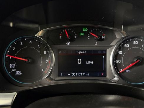 Used 2023 Chevrolet Traverse LT w/ LPO, Cargo Package AWD/4WD image 18