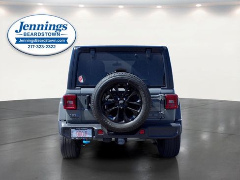 Used 2023 Jeep Wrangler Unlimited Sahara AWD/4WD image 14