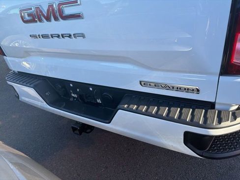 Used 2025 GMC Sierra 1500 Elevation image 8