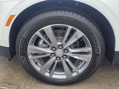 New 2026 Cadillac XT5 Premium Luxury w/ Driver Assist Package FWD image 9