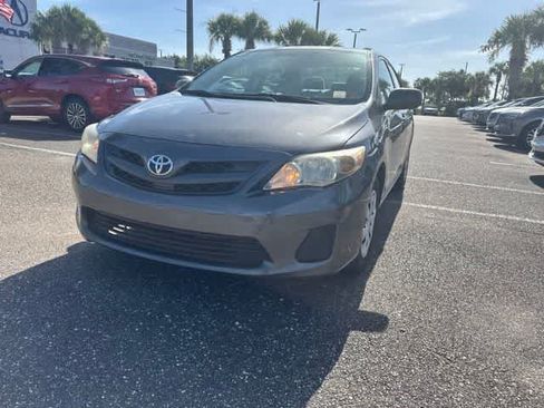 Used 2011 Toyota Corolla LE FWD image 12