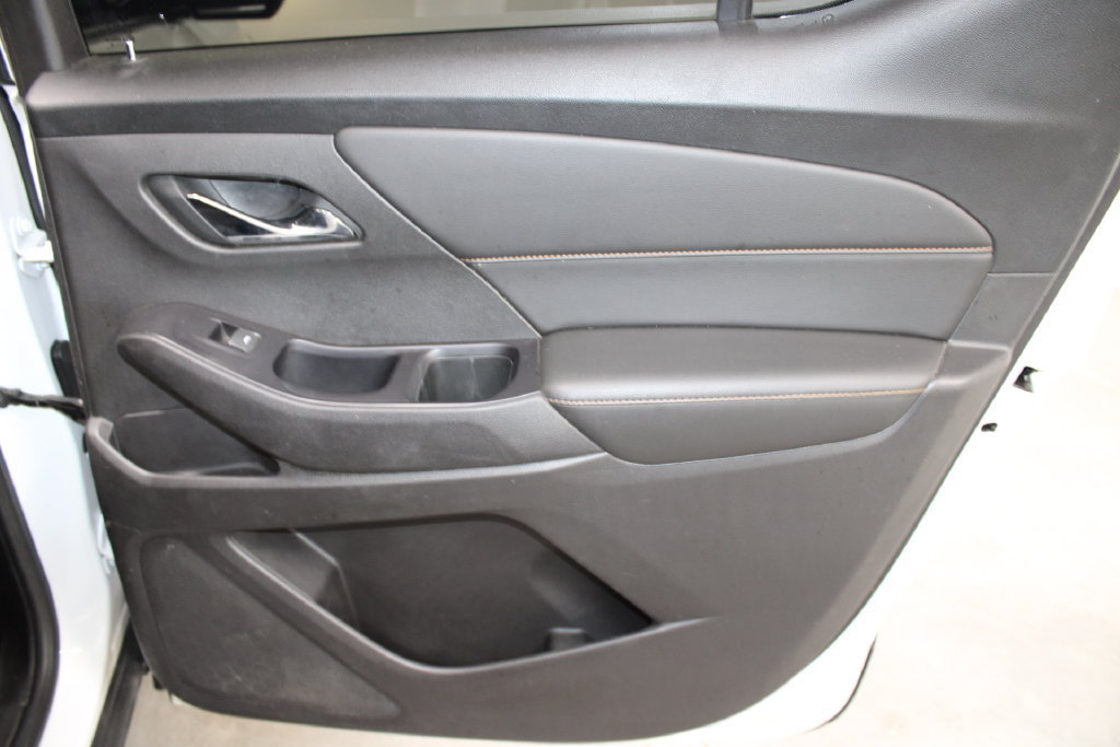 Used 2018 Chevrolet Traverse LT FWD image 26