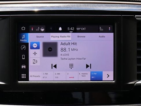 Used 2023 Chrysler Voyager LX FWD image 51