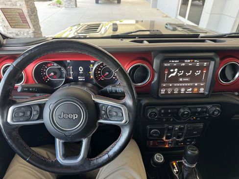 Used 2021 Jeep Wrangler Unlimited Rubicon AWD/4WD image 21