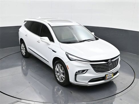 Used 2023 Buick Enclave Premium w/ Experience Buick Package image 16