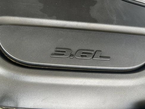 Used 2021 Chrysler Voyager Lxi FWD image 12