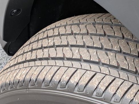 Certified 2024 Nissan Kicks SV w/ Interior Electronics Package image 11