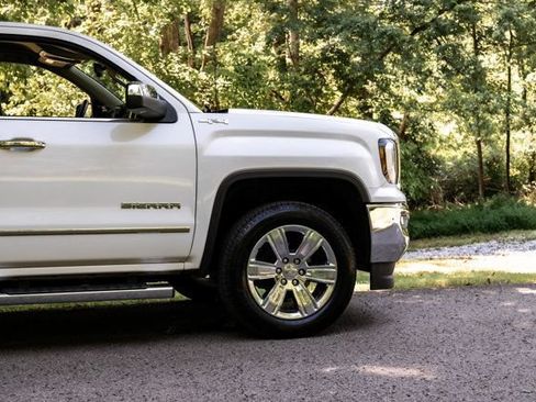 Used 2018 GMC Sierra 1500 SLT AWD/4WD image 12