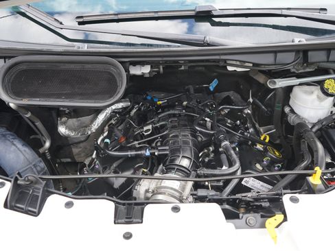 Used 2024 Ford Transit 350 XLT RWD image 32