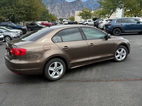 Used 2012 Volkswagen Jetta TDI FWD image 37