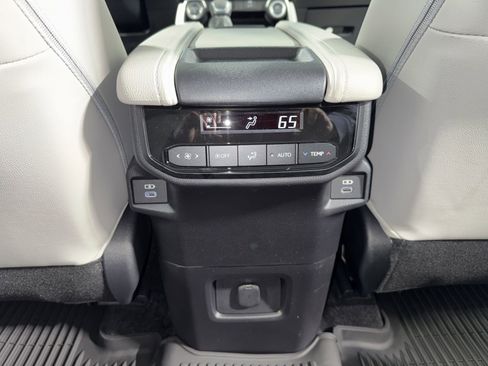 New 2026 Toyota Grand Highlander AWD Hybrid image 15