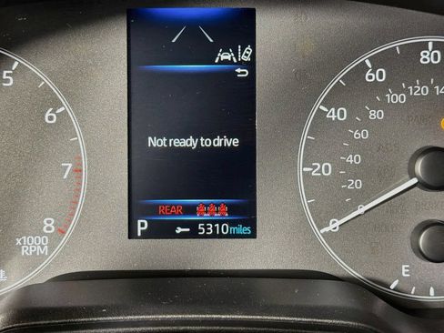 Used 2024 Toyota Corolla LE FWD image 14