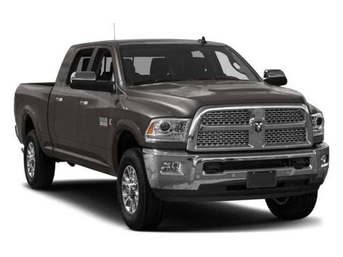 Used 2018 RAM 3500 Laramie Longhorn image 6