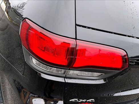 Used 2021 Jeep Grand Cherokee Trailhawk image 27