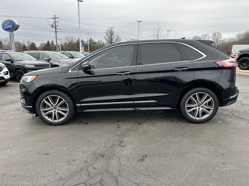 Used 2019 Ford Edge Titanium w/ Equipment Group 301A image 7