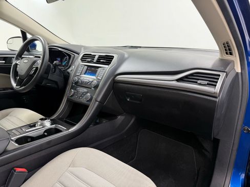 Used 2018 Ford Fusion S FWD image 26