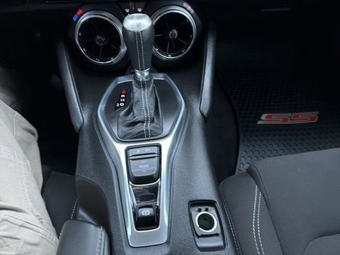 Used 2017 Chevrolet Camaro SS image 24