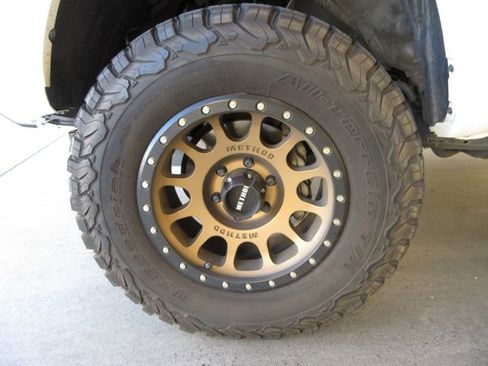 Used 2021 Toyota Tacoma TRD Sport w/ TRD Premium Sport Package image 5