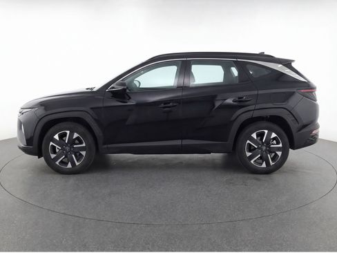 Used 2025 Nissan Kicks SV image 5