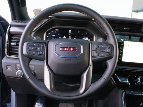 Certified 2025 GMC Sierra 1500 AT4 w/ AT4 Premium Package image 15