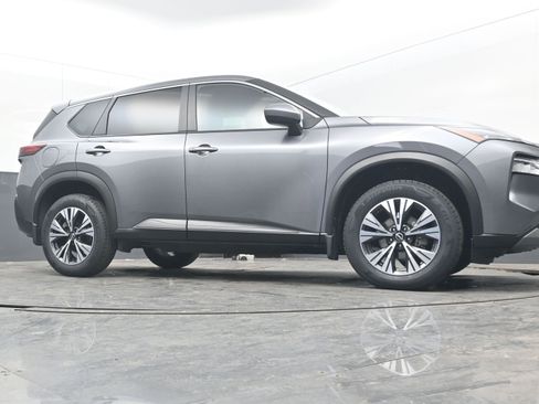 Certified 2023 Nissan Rogue SV image 21