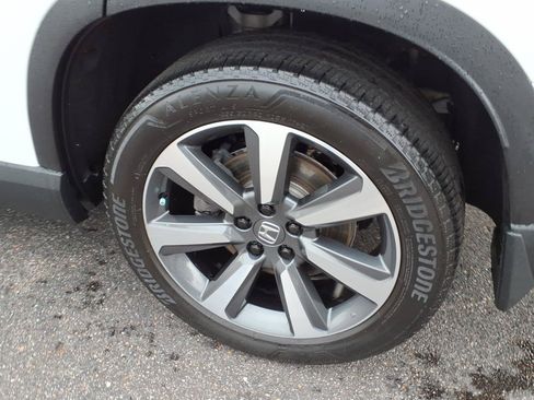 Certified 2025 Honda Pilot Elite image 14