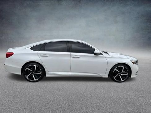 Used 2018 Honda Accord Sport image 5