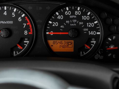 Used 2018 Nissan Frontier SV RWD image 16