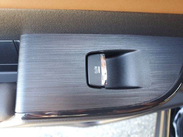New 2026 Subaru Outback Touring AWD/4WD image 21