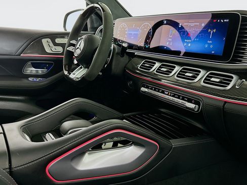 Used 2025 Mercedes-Benz GLE 63 AMG S image 31